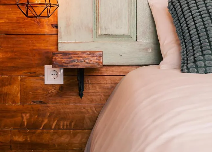 Tapada Dos Vales 팜스테이 *